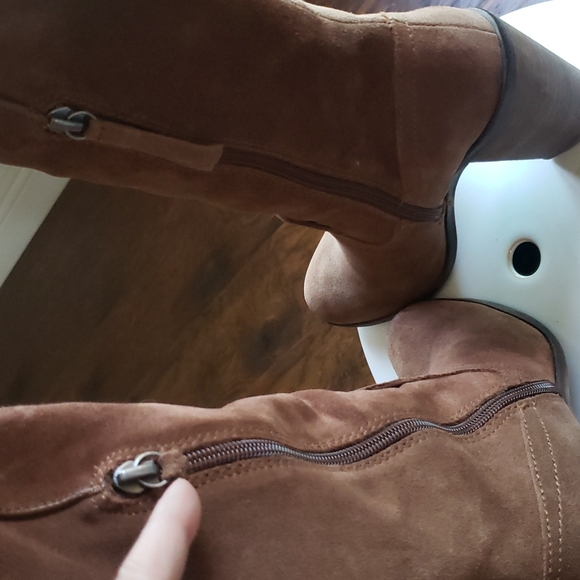 OTK tall Suede boots. - Picture 4 of 7